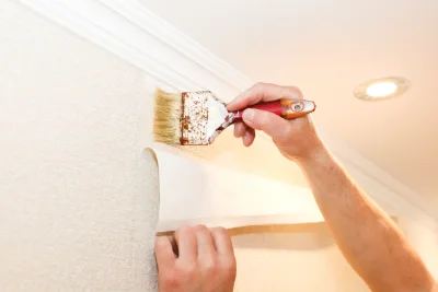 Pose de papier peint à Virecourt — revêtements muraux et toiles de verre